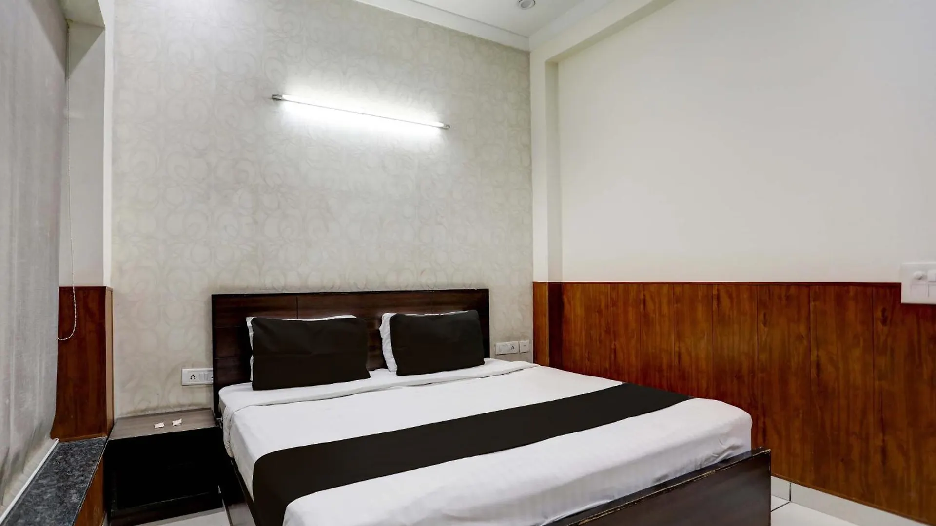 Hotel O Imperial Medicity Gurgaon