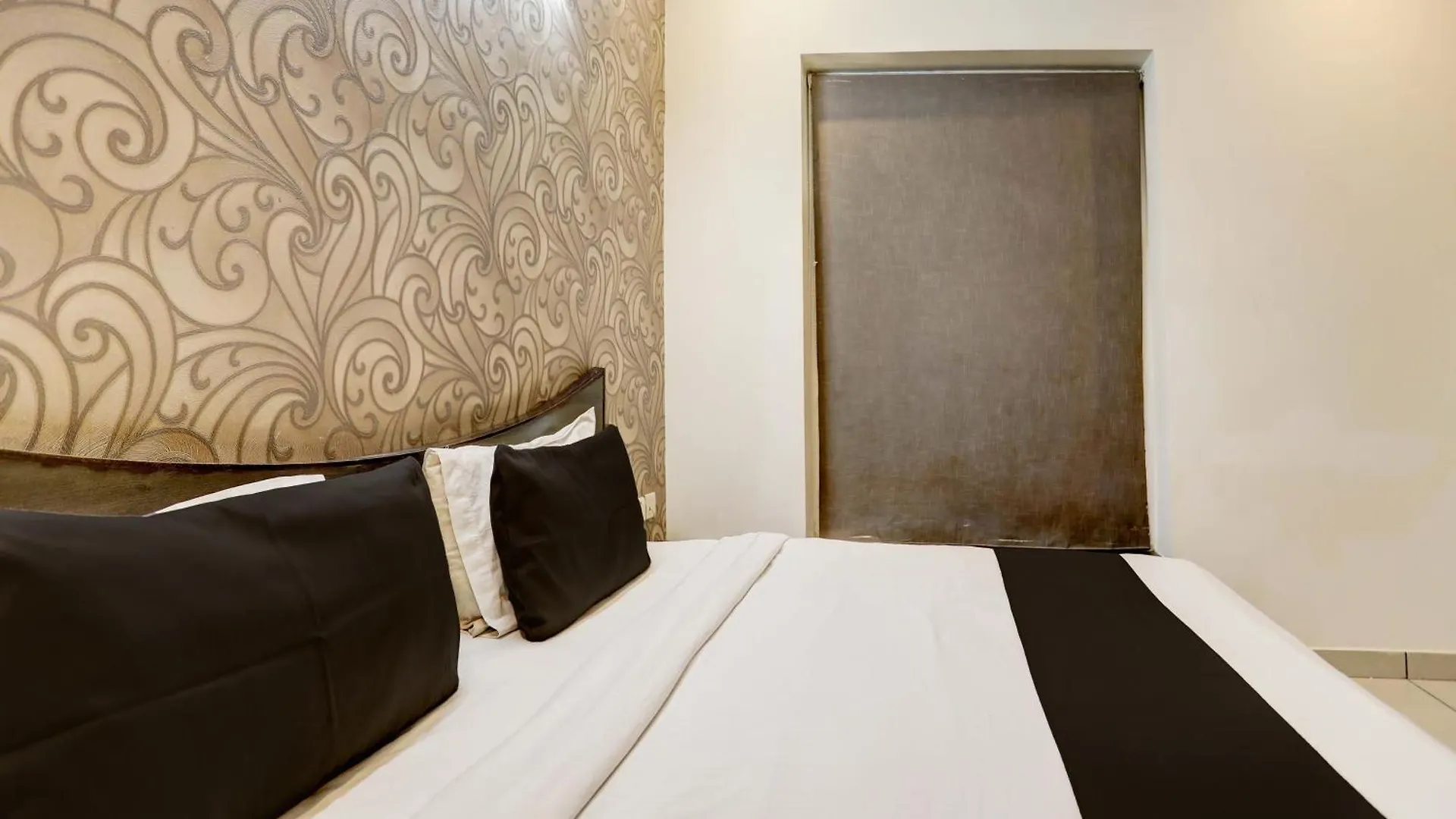 Hotel O Imperial Medicity Gurgaon